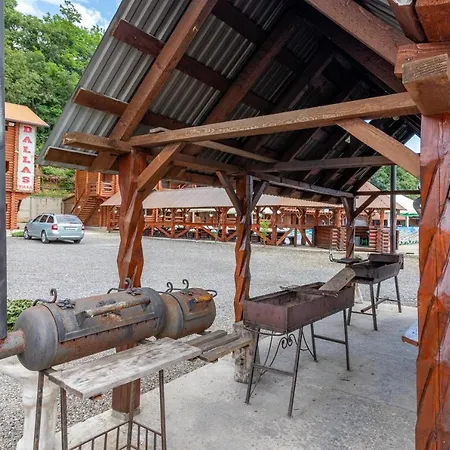 Hotel Dallas Solotvyno